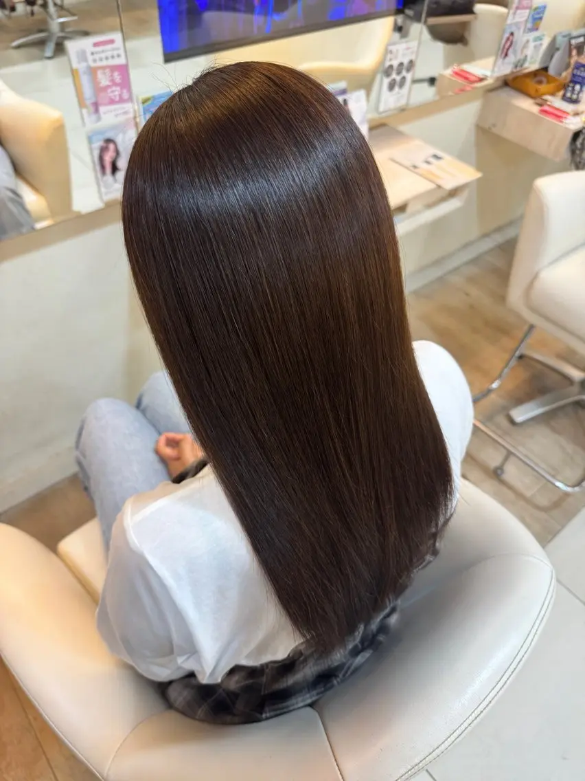 セミロング カット 縮毛矯正 トリートメント 💎縮毛矯正💎艶髪 💎レイヤー💎津村のヘアスタイル