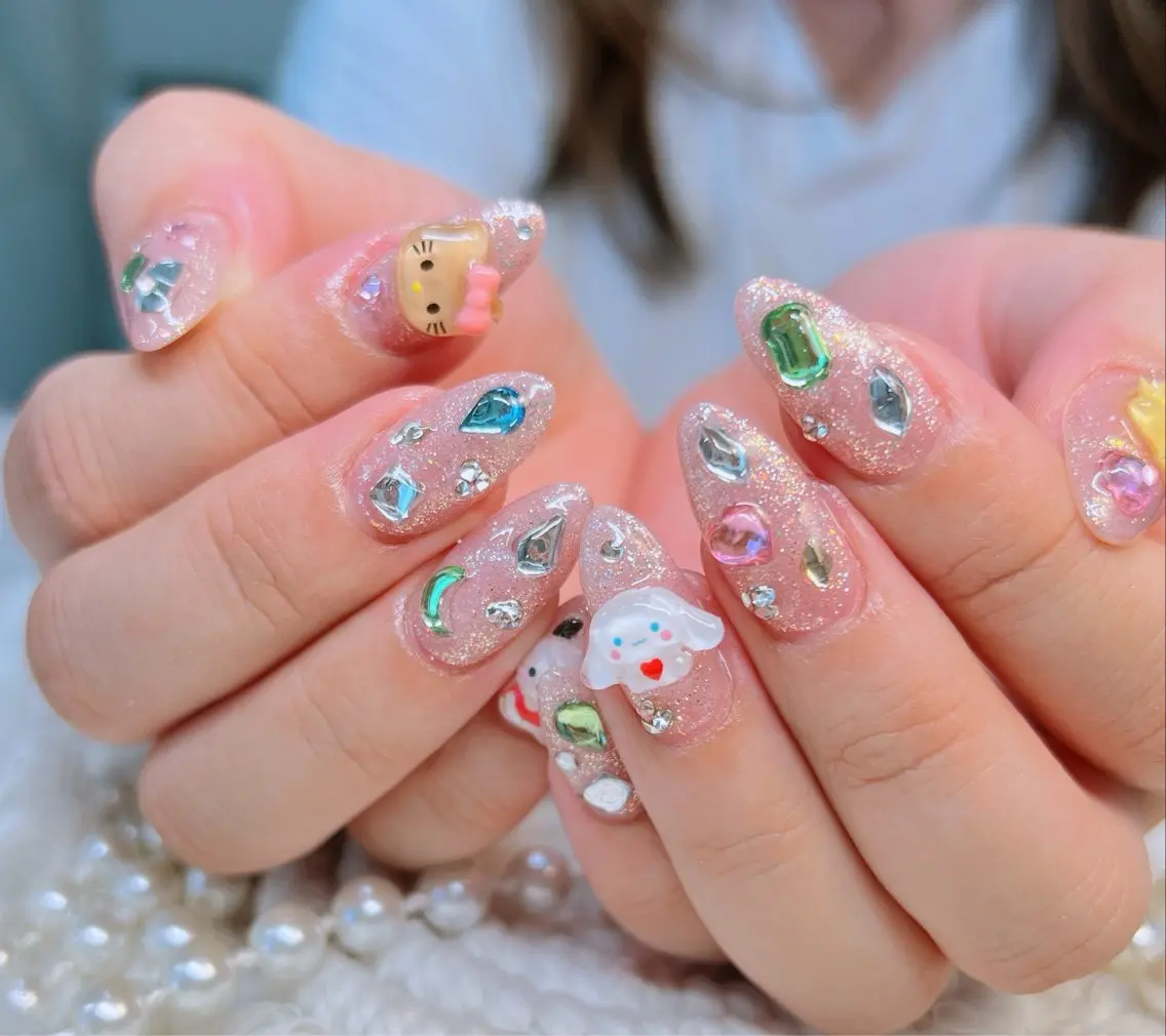 ネイル フラッシュネイル キラキラネイル ハンドネイル Lee _nailのネイルデザイン