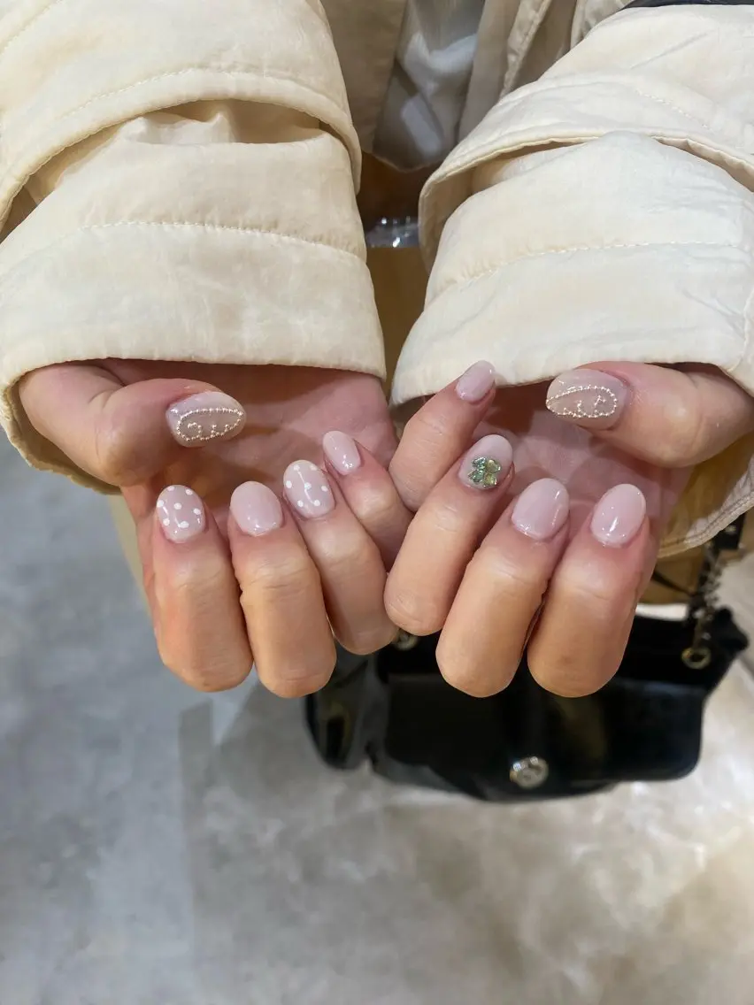 ネイル ドット ジェルネイル Mao ♡のネイルデザイン