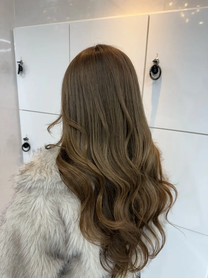 ロング ヘアカラー トリートメント 【ALEAP】 𝐇𝐀𝐊𝐔のヘアスタイル
