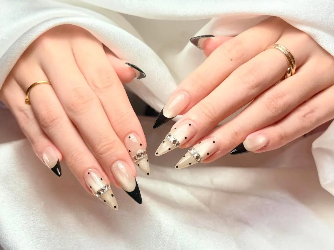 ネイル 桜ネイル 長さ出し フレンチネイル 韓国ネイル マグネットネイル ハンドネイル Kiwami nailsalonのネイルデザイン