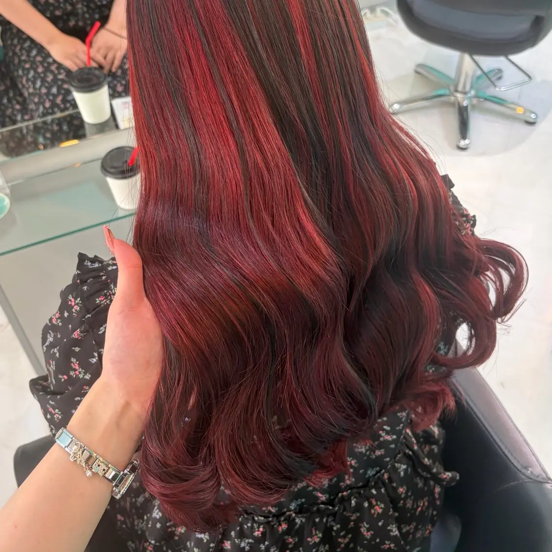 ロング カラー 黒髪 レッドカラー カット ヘアカラー トリートメント ヘッドスパ ヘアセット デザインカラー/ ボブ/Natsukiのヘアスタイル