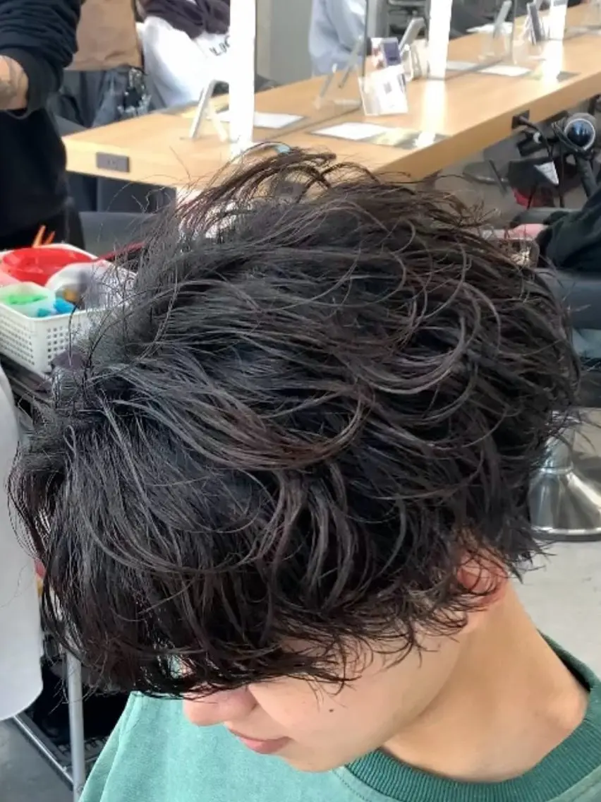 パーマ メンズ 青栁 仁也のヘアスタイル
