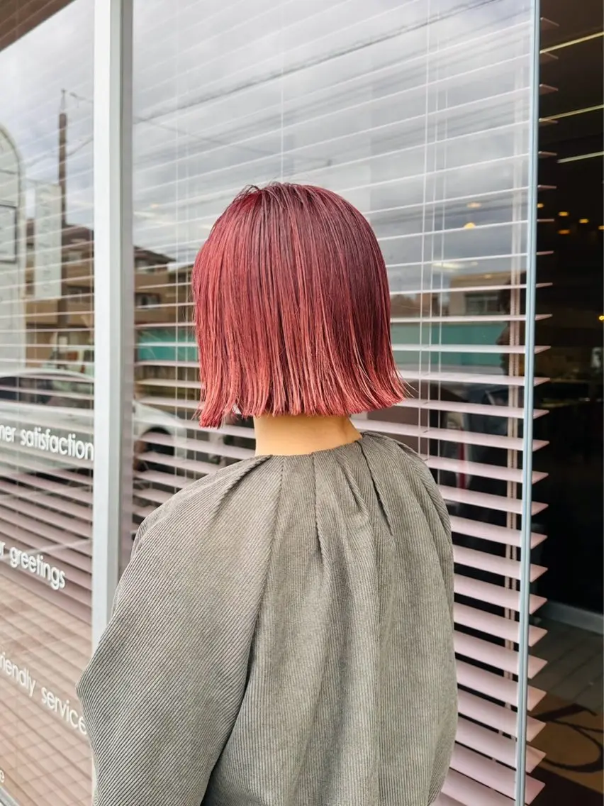 ショート カラー 三浦 悠のヘアスタイル