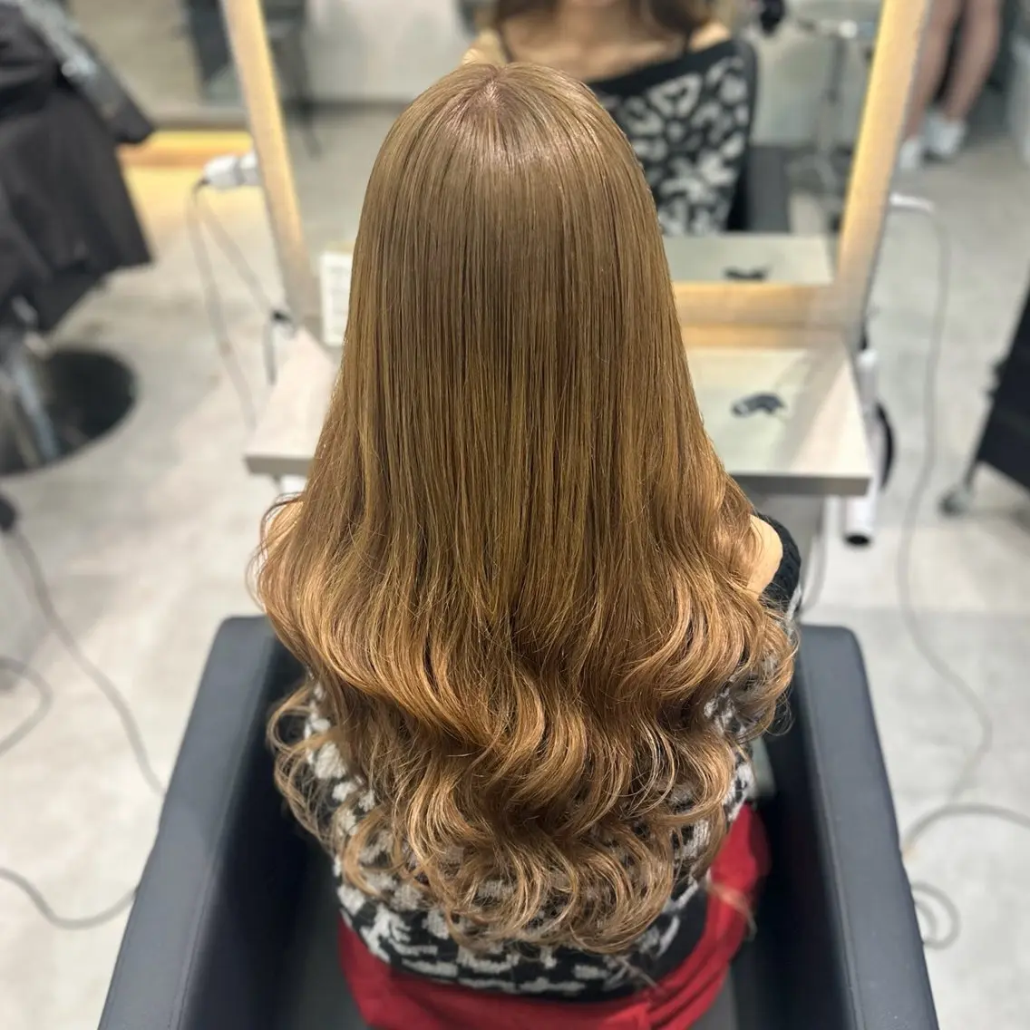カラー アッシュ ベージュカラー ブリーチ オリーブベージュ ヘアカラー MOMOKA /　Lapis今泉店のヘアスタイル