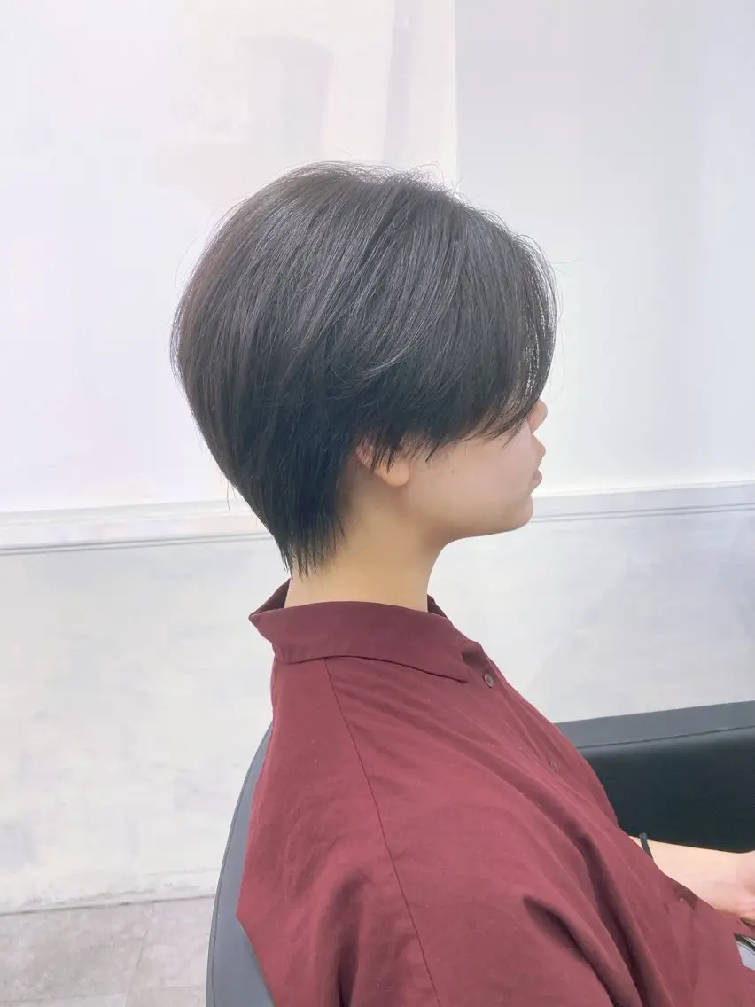 ショート 友田 千栄のヘアスタイル