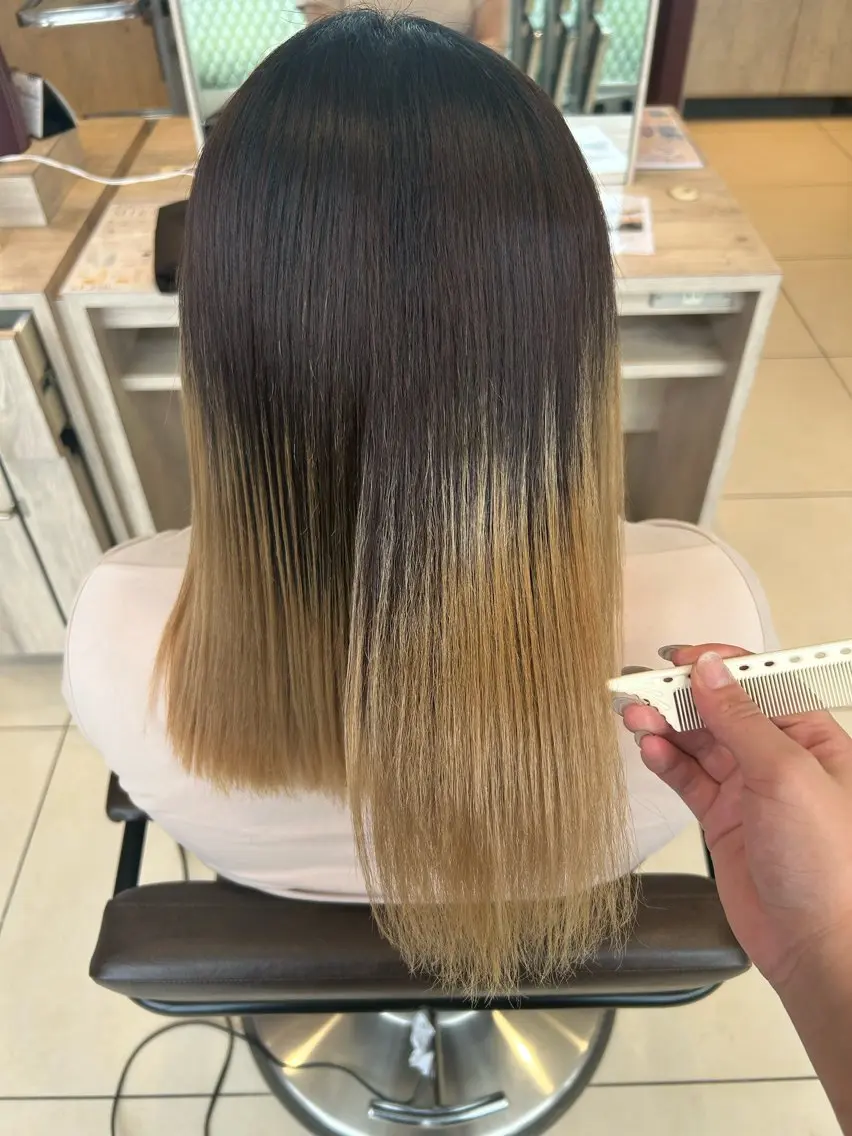 セミロング 縮毛矯正 earth天童店 Kurumiのヘアスタイル