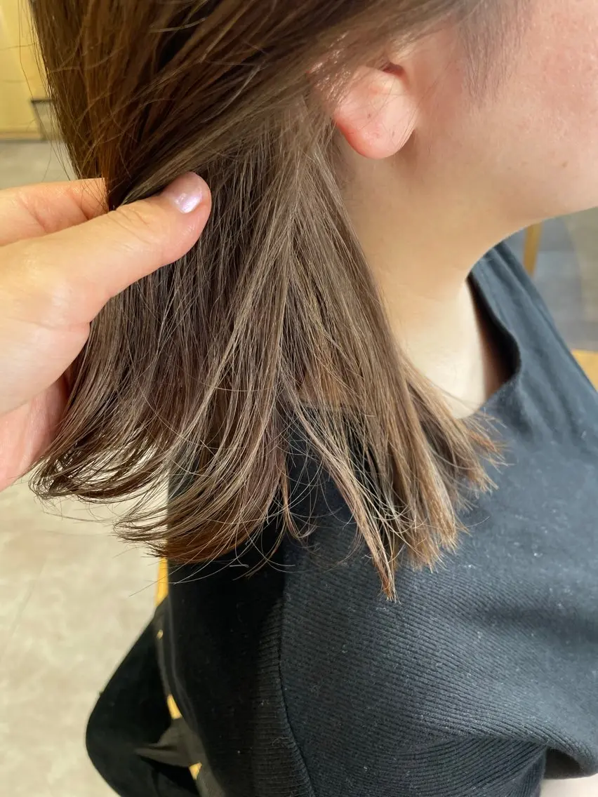 ミディアム カラー ブリーチ グレージュ インナーカラー ヘアカラー トリートメント AMANE🌼 ハヤシサオリのヘアスタイル