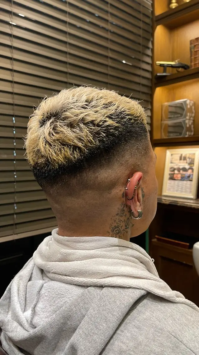 ショート メンズ 岩佐 弦輝のヘアスタイル