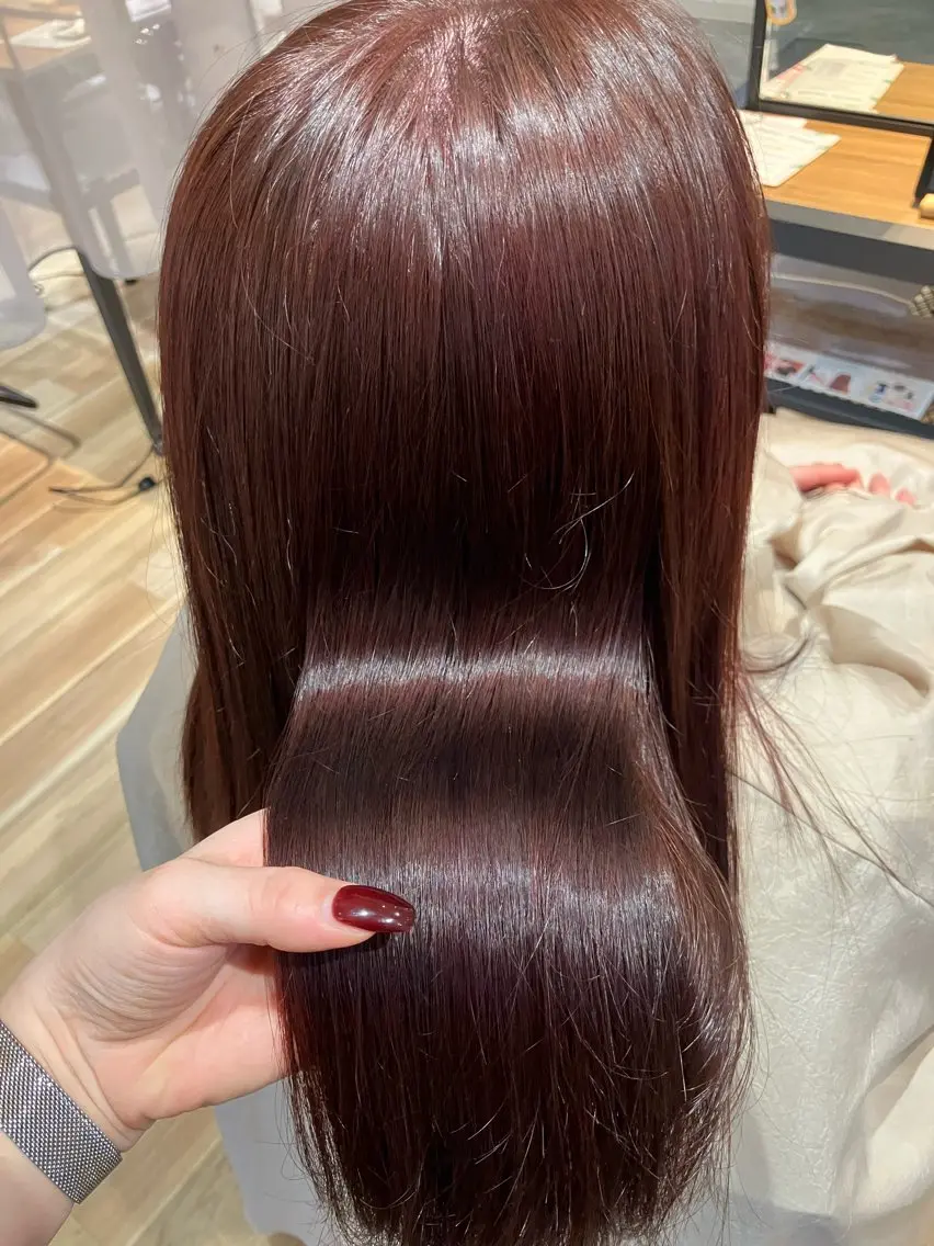 セミロング 横山 麻衣子のヘアスタイル