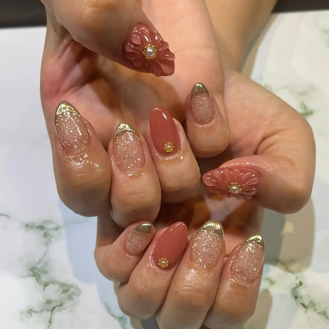 ネイル フラワーネイル 糀屋 彩奈のネイルデザイン