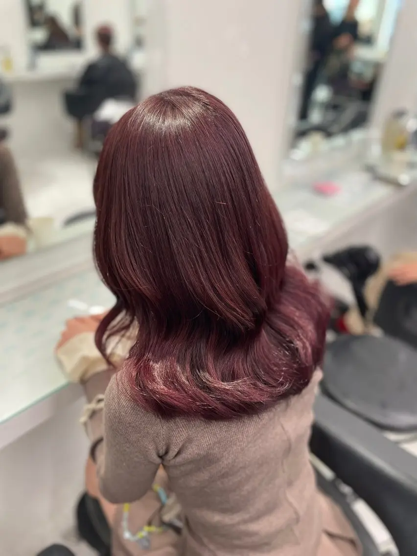 ミディアム カラー カット ヘアカラー トリートメント トレンド暖色ヘア🍒 miu🍒のヘアスタイル