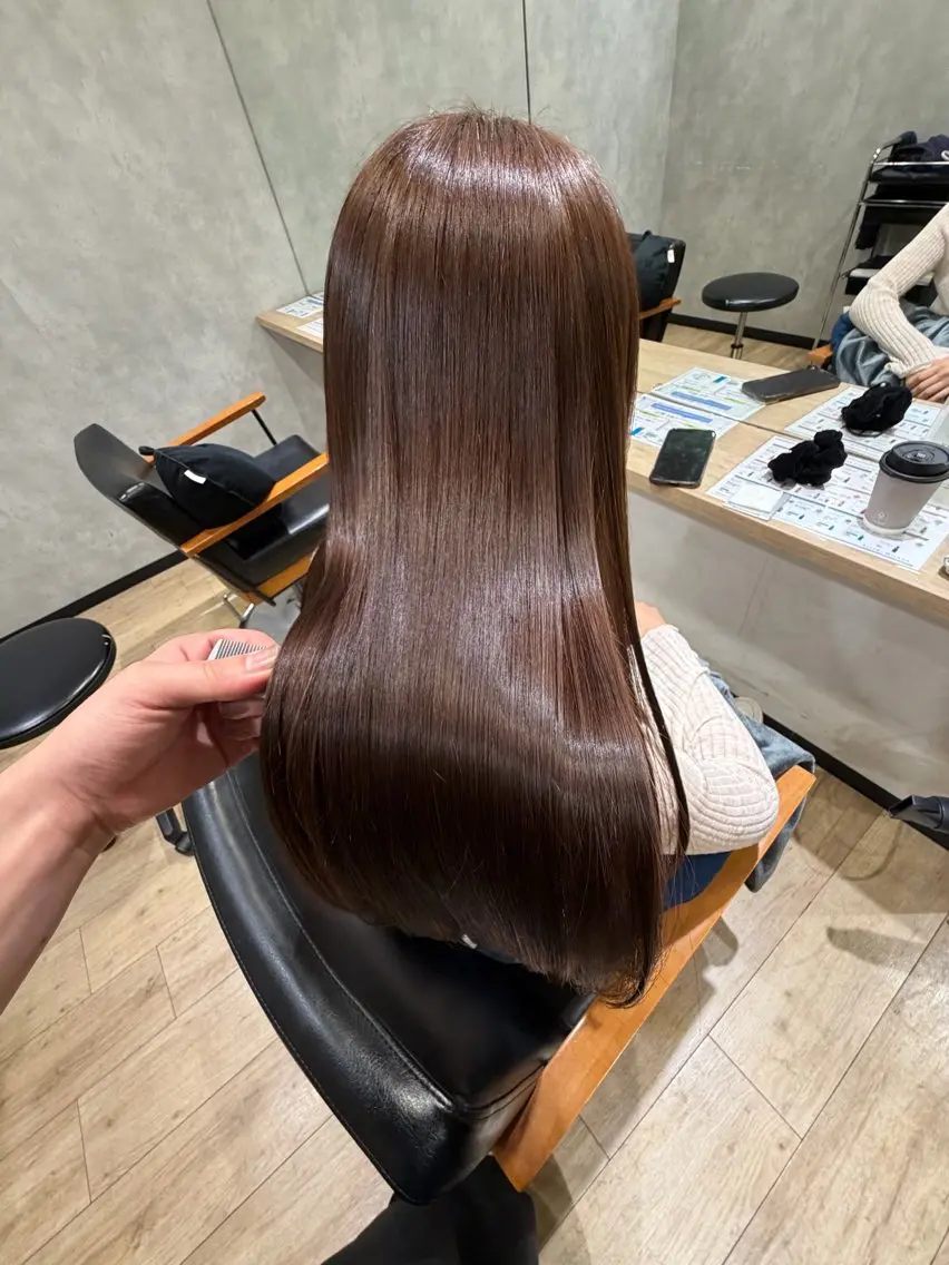 ロング パーマ ヘアアレンジ ストレートパーマ カット 縮毛矯正 トリートメント 艶髪ストレート ☘️大貫 昂涼🐹のヘアスタイル