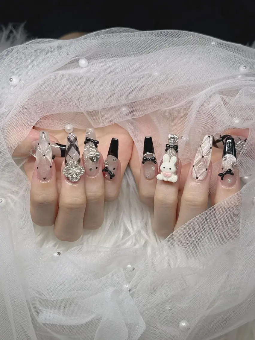 ネイル 長さ出し グラデーション 卒業式 キラキラネイル マグネットネイル ハンドネイル Lee Nailsのネイルデザイン