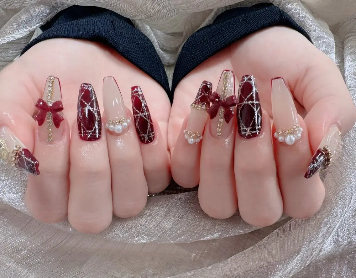 ネイル フレンチネイル ジェルネイル ガラスフレンチ ハロウィン ハート ハンドネイル H.baby Nail Salonのネイルデザイン