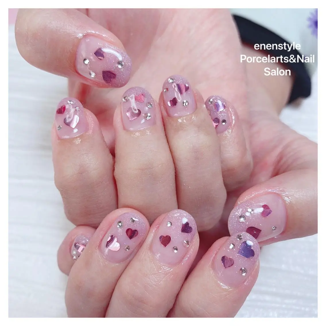 ミディアム ネイル ハンドネイル 🐾enen style 🐾のネイルデザイン