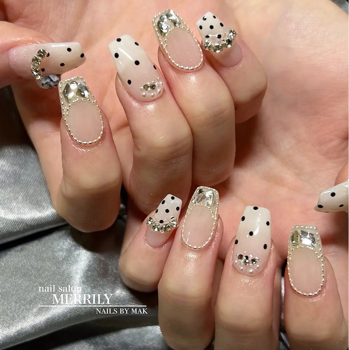 ネイル ガーリー ハンドネイル salon de Cheliのネイルデザイン