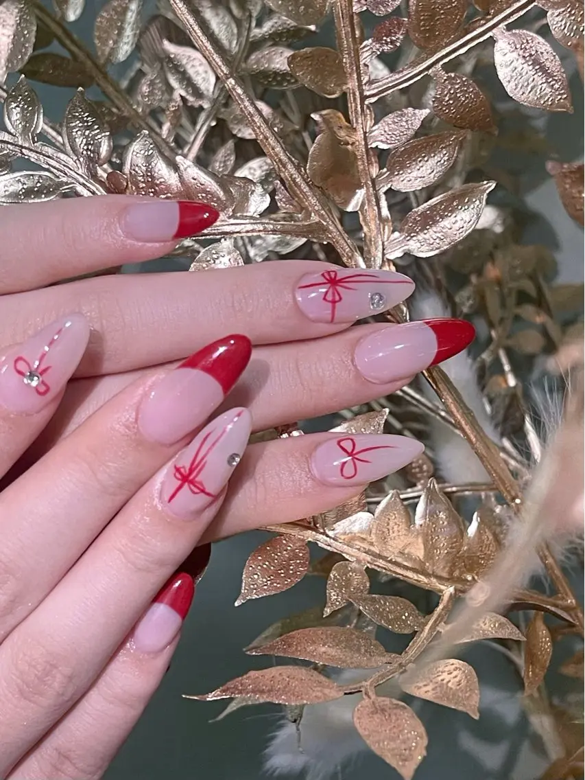 ネイル アートネイル 🦋y y Nail 🤍のネイルデザイン