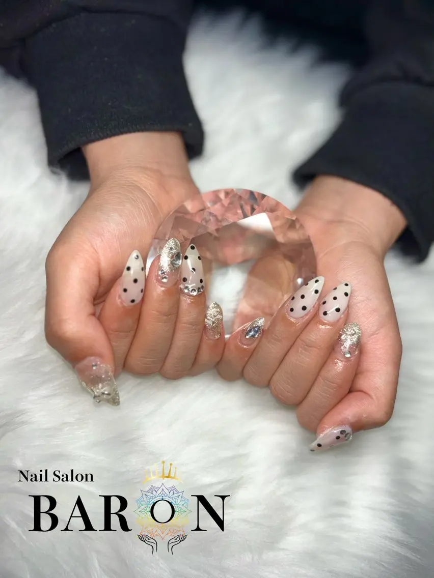 ネイル ドット ♛︎BARON♛︎ MASHIROのネイルデザイン