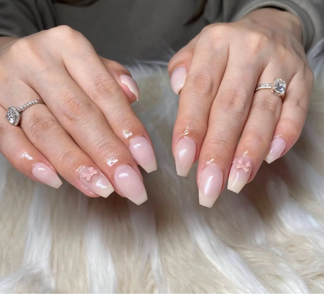 ネイル ボルドー 長さ出し フレンチネイル ジェルネイル グラデーション ハンドネイル Nail&eye Belire 新宿のネイルデザイン
