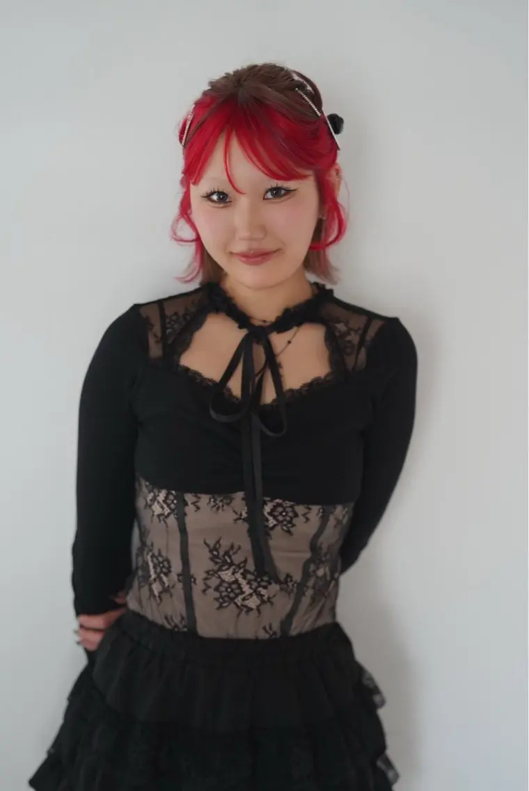 ロング カラー ブリーチ ダブルカラー ブリーチなしカラー ピンクカラー レッドカラー ヘアカラー 縮毛矯正/ショート なーな🎀🤍のヘアスタイル