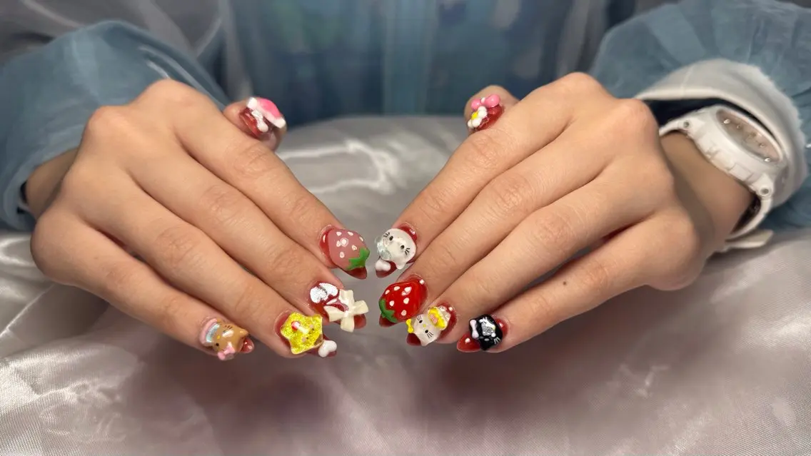 メンズ ネイル メンズ韓国風 クリスマス 成人式 フレンチネイル グラデーション ハンドネイル Lya Nail Salonのネイルデザイン