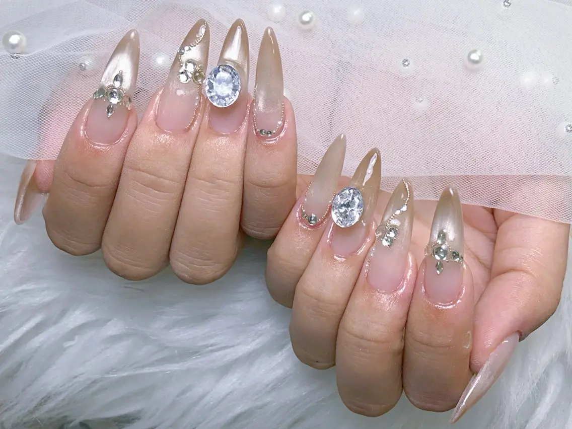 ネイル lucky nail 歌舞伎町のネイルデザイン