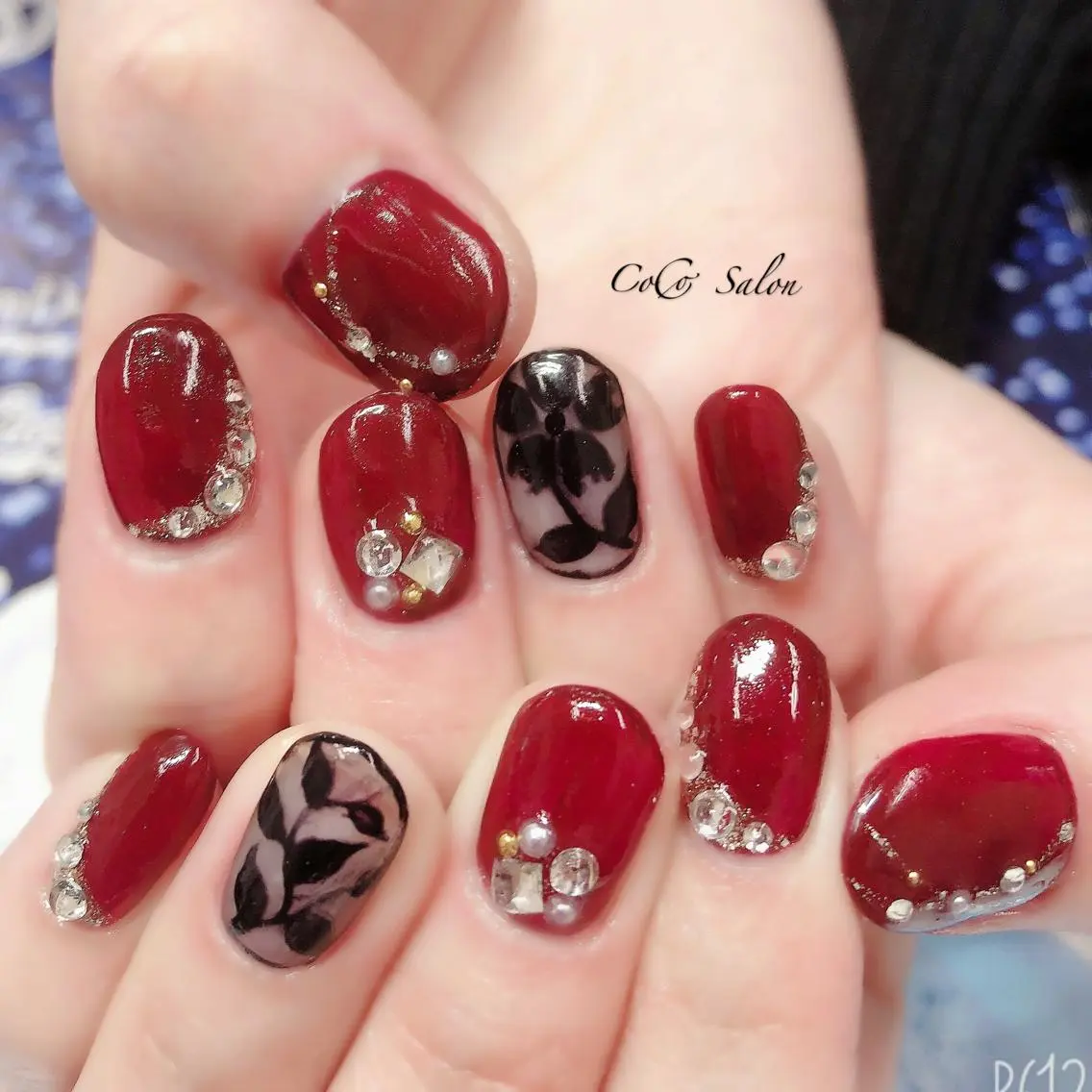 ネイル ボルドー フラワーネイル ワンカラーネイル CoCoSalon ネイル/まつ毛予約のネイルデザイン