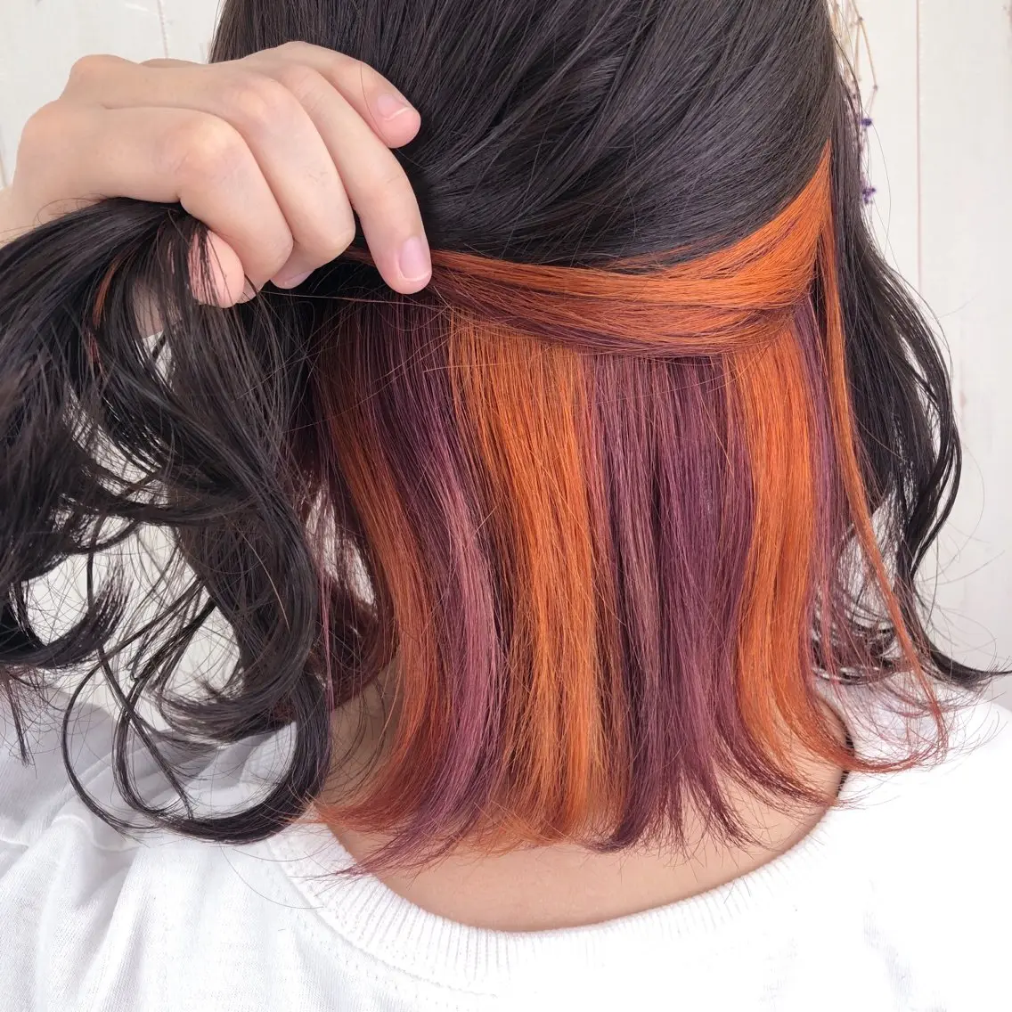 ロング カラー インナーカラー 推し ブリーチ 髪質改善のヘアスタイル