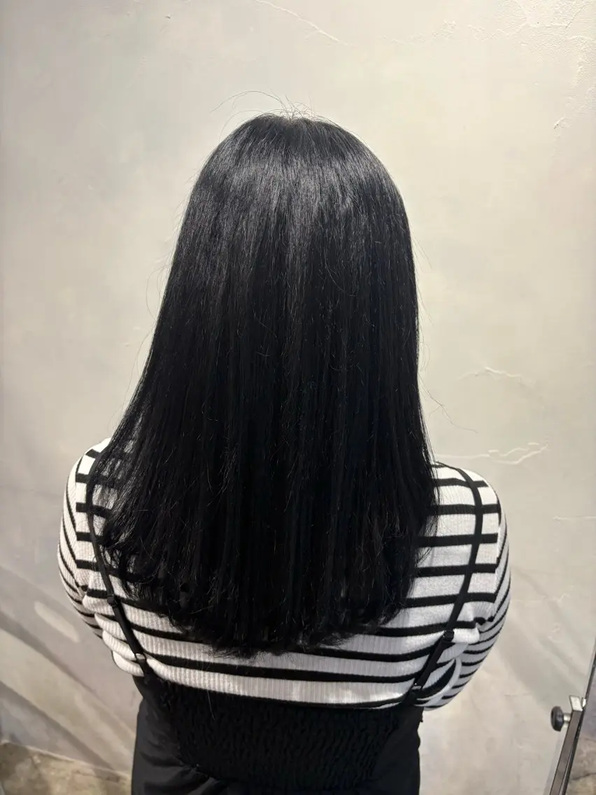 セミロング 城川 ノアのヘアスタイル
