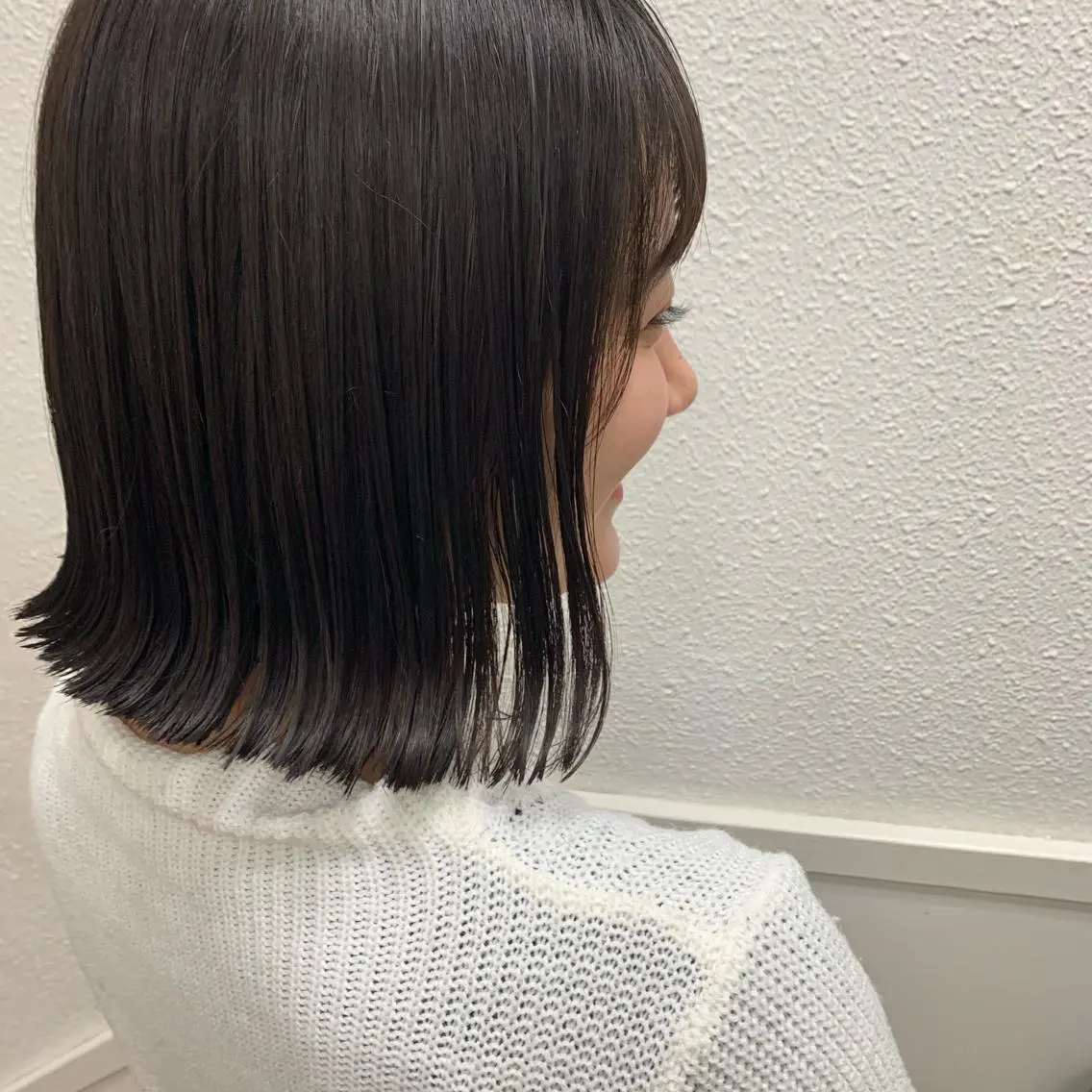 ショート カラー ヘアアレンジ サナ🌱 切りっぱなしボブのヘアスタイル