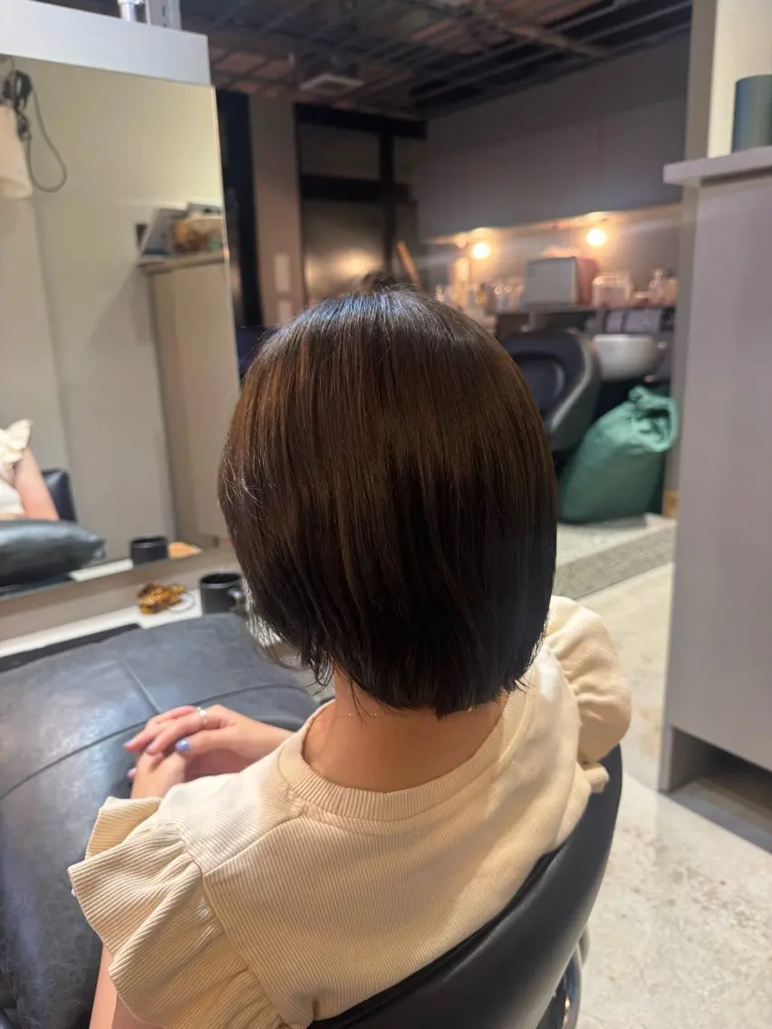 カラー ヘアカラー 櫻木 志穏のヘアスタイル