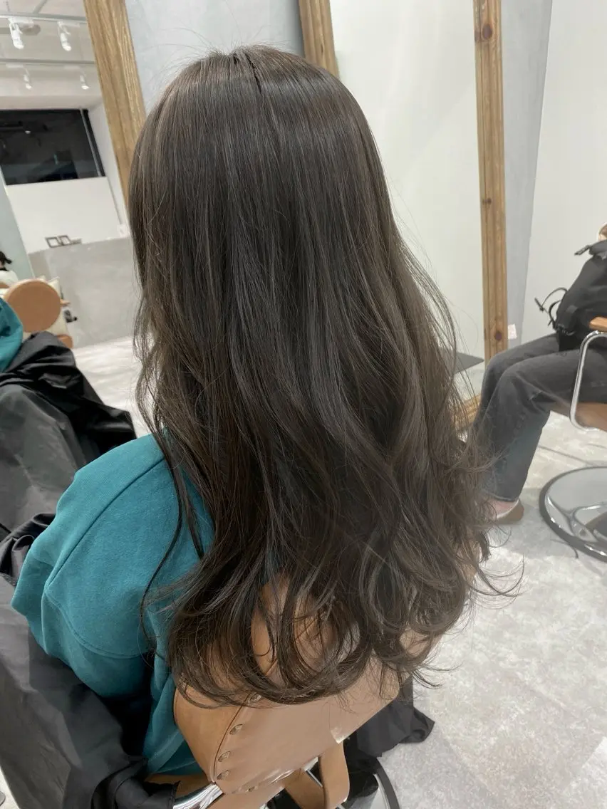 セミロング カット ヘアカラー トリートメント 赤み消し×髪質改善 🍏上田晃司のヘアスタイル