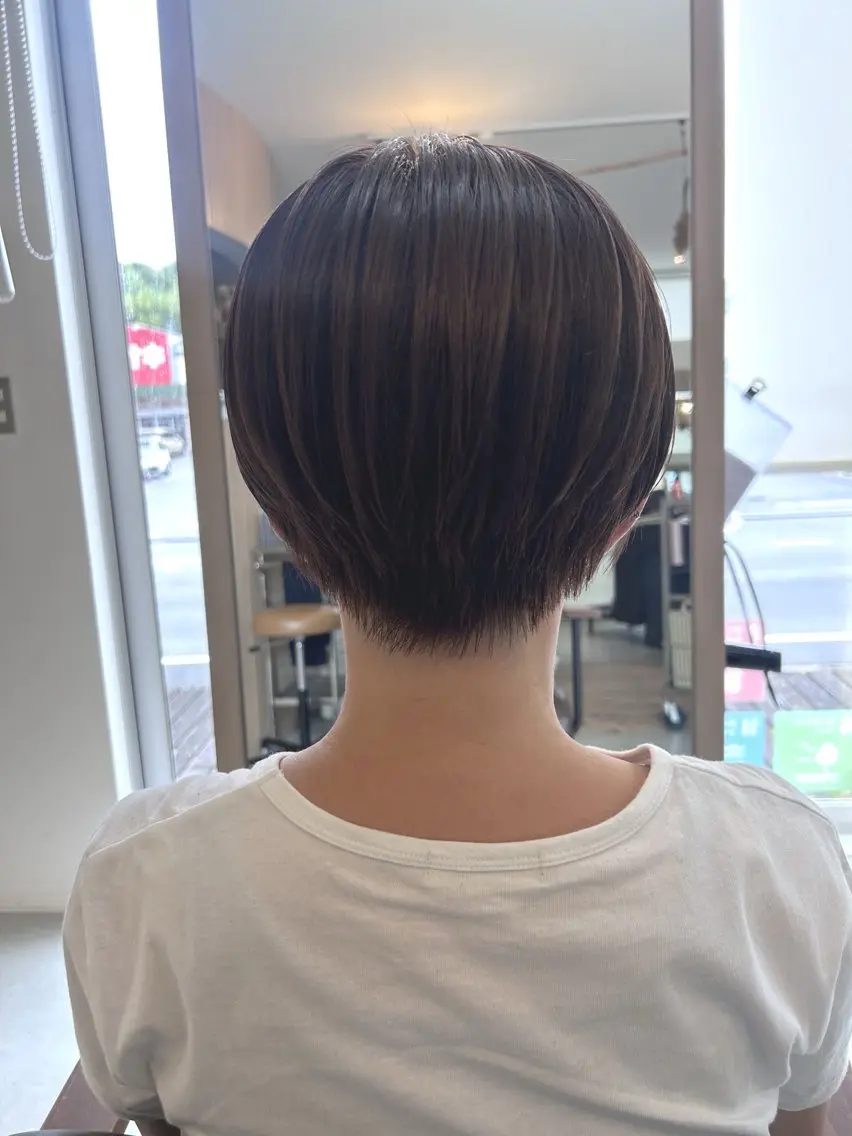 ショート カット 綿貫 美雪のヘアスタイル