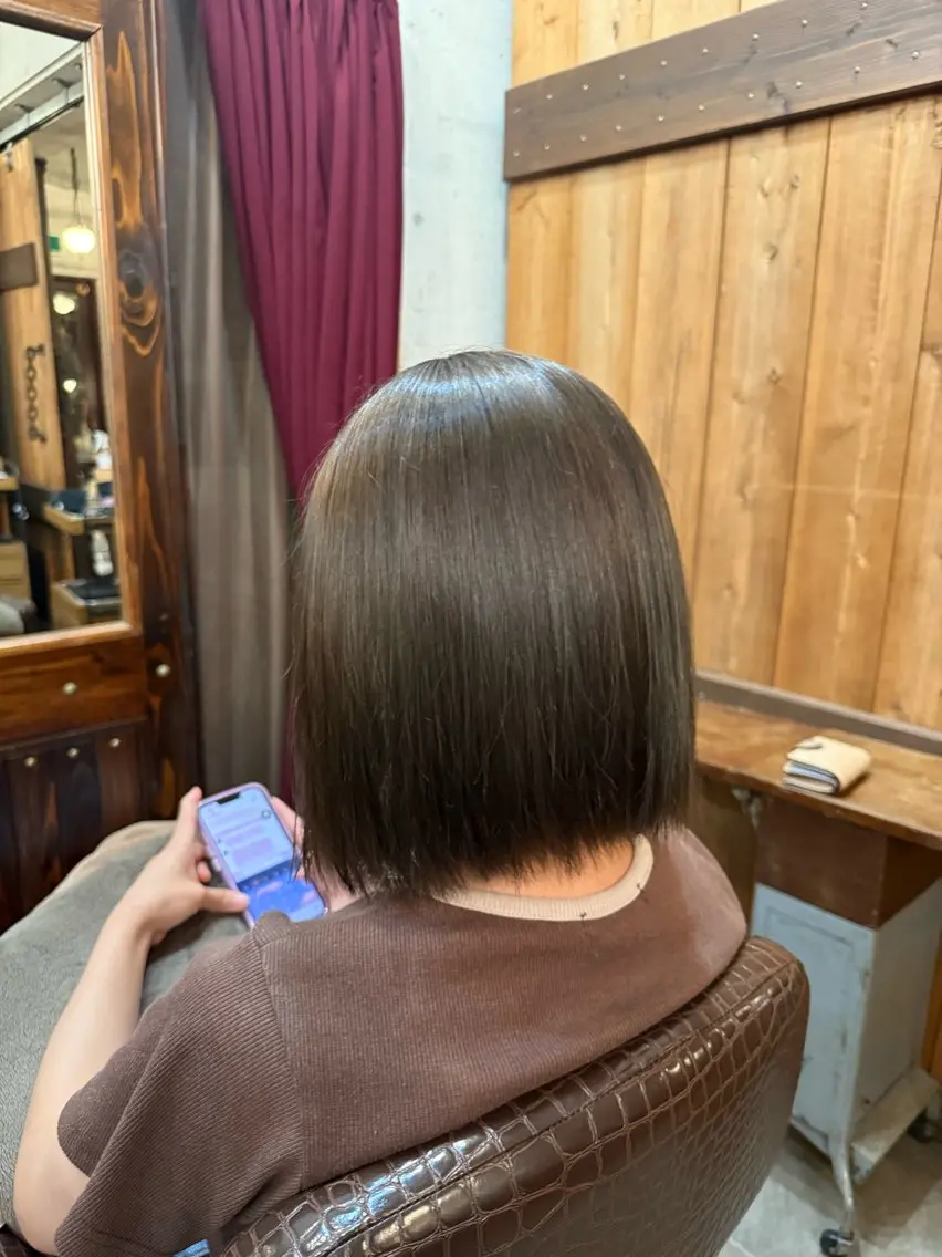 ミディアム ヘアカラー 田場 敬大のヘアスタイル