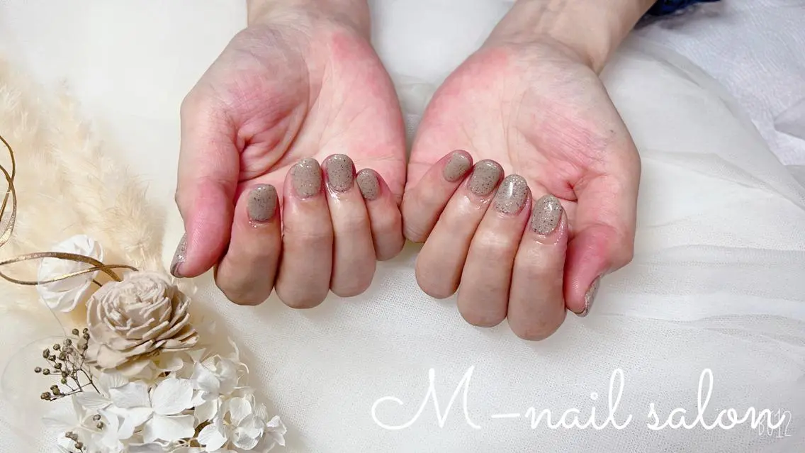 ネイル シンプルネイル M_ nail salonのネイルデザイン