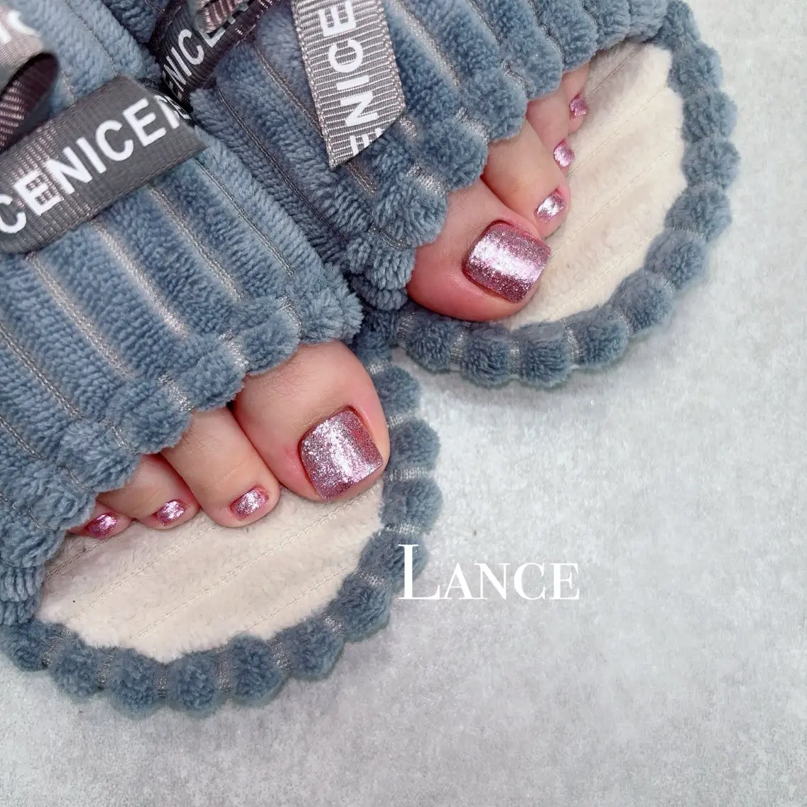 ネイル オーロラネイル フットネイル 氷ネイル・うるうるネイル キラキラネイル 韓国ネイル フットネイル Lance nailのネイルデザイン
