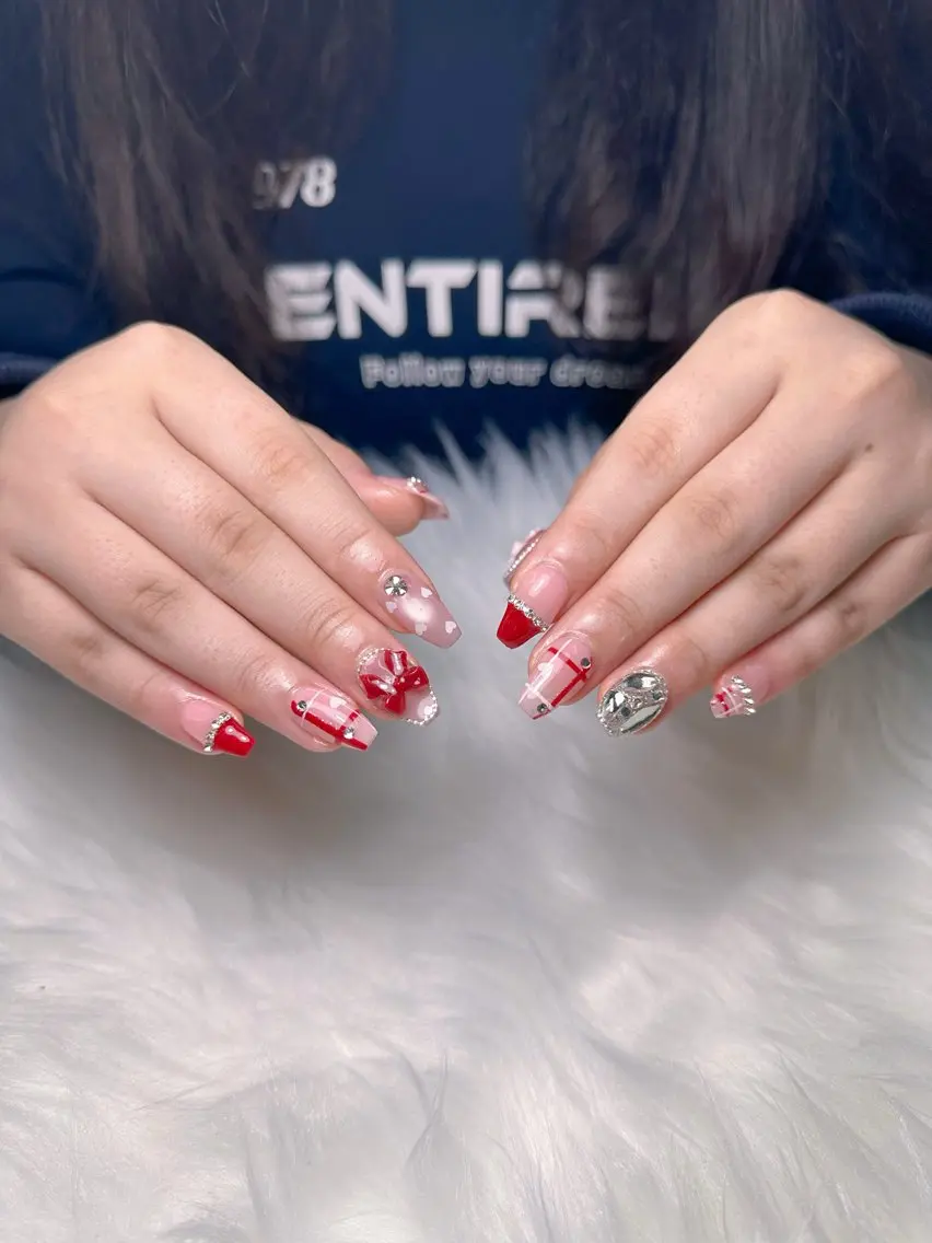 ネイル ハンドネイル Kingnail Emiのネイルデザイン