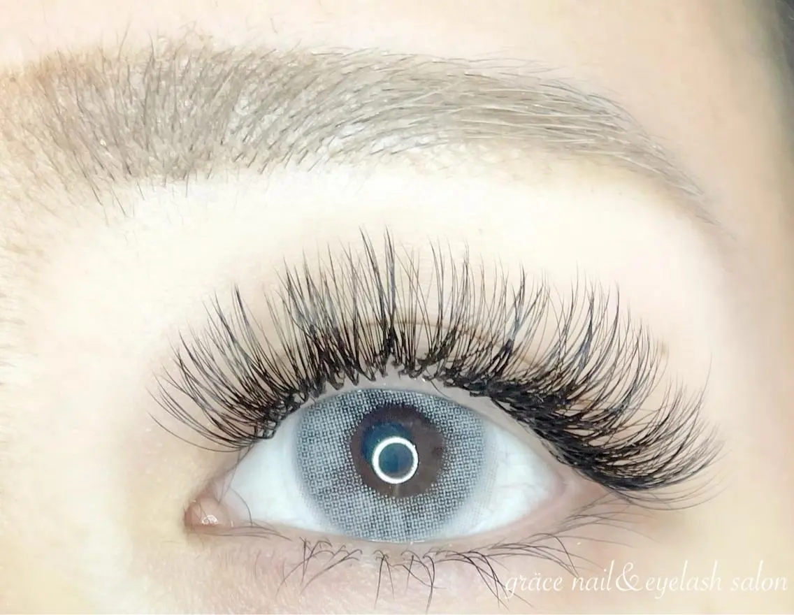 マツエク・マツパ ボリュームラッシュ gräce nail&eyeのネイルデザイン