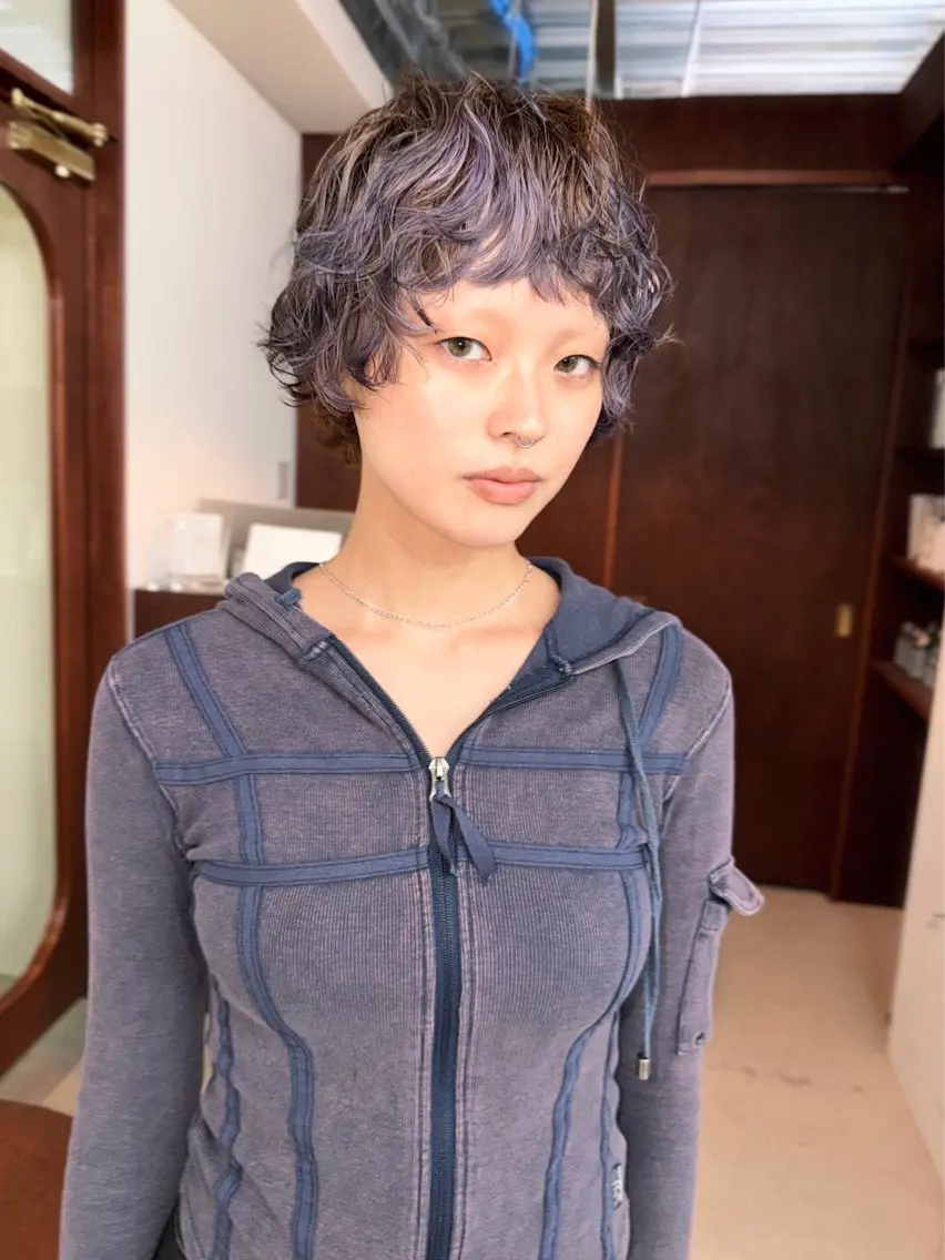ショート カラー ブリーチ カット パーマ トリートメント Kaito🐶 /デザイン/レイヤーのヘアスタイル