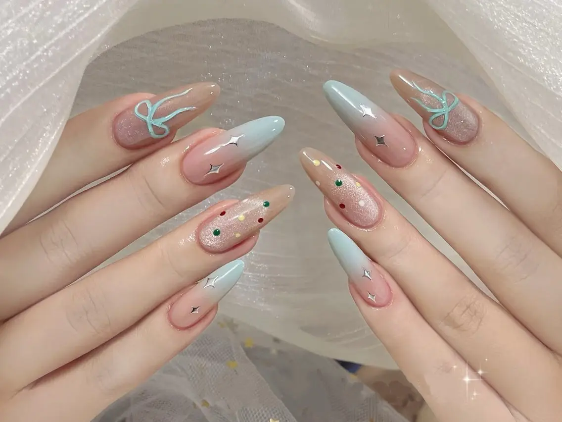 ネイル アートネイル チークネイル 長さ出し フラワーネイル ジェルネイル YK Beauty Salonのマツエク・マツパデザイン
