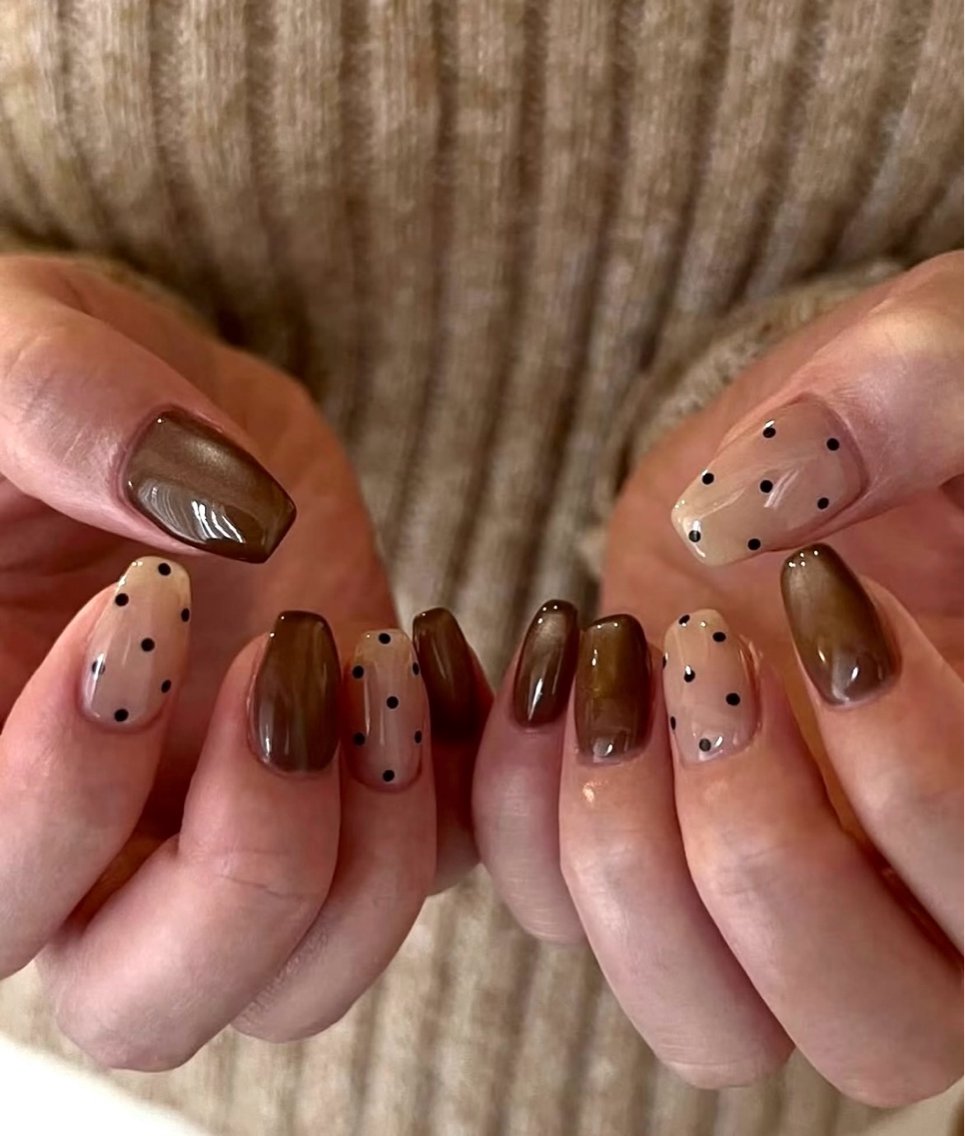 ネイル フレンチネイル ラメ(グリッター) ラメグラデーション マグネットネイル 持ち込み ハンドネイル Unicorn Nail原宿表参道のネイルデザイン