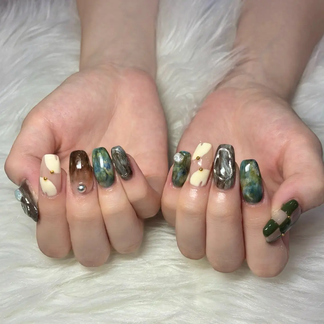 ネイル ハンドネイル NAAZ nail Miのネイルデザイン