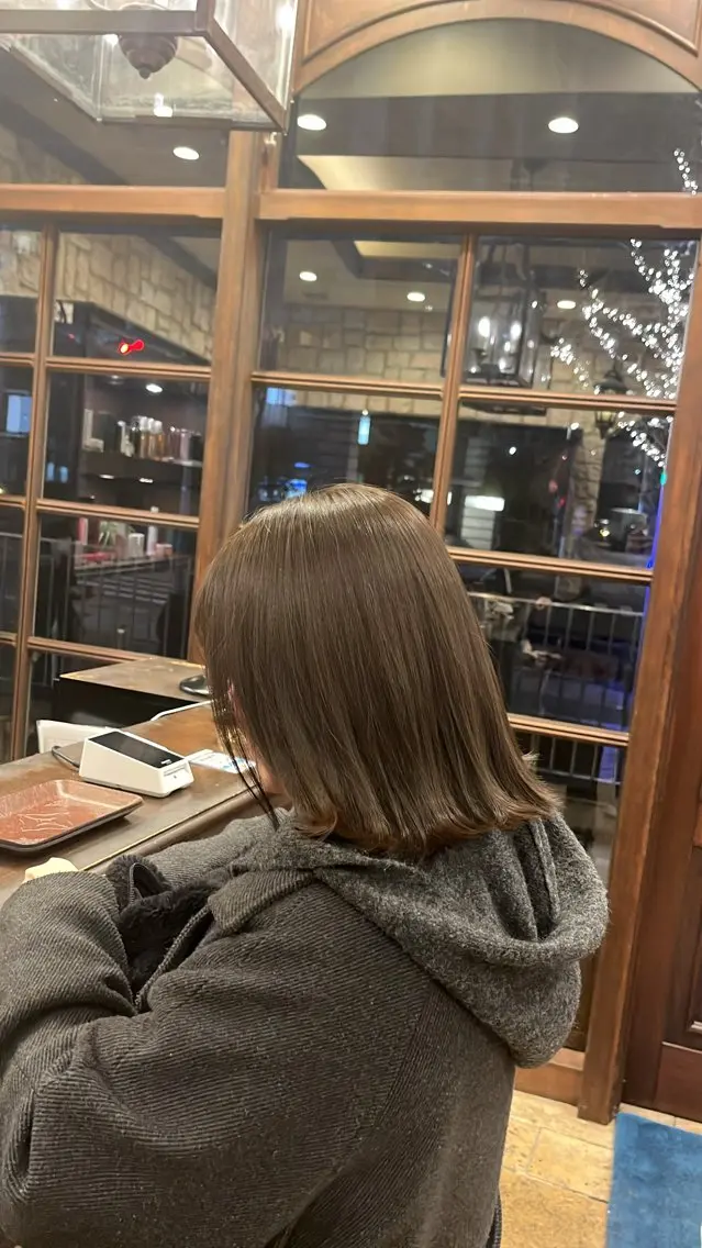 ミディアム カット ヘアカラー 縮毛矯正／艶カラー アオキタイキのヘアスタイル