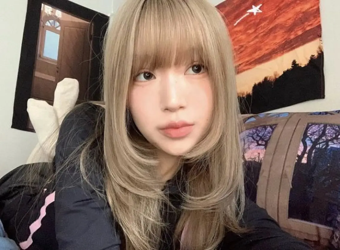 ロング YUUKI/ウルフ .ボブパーマのヘアスタイル