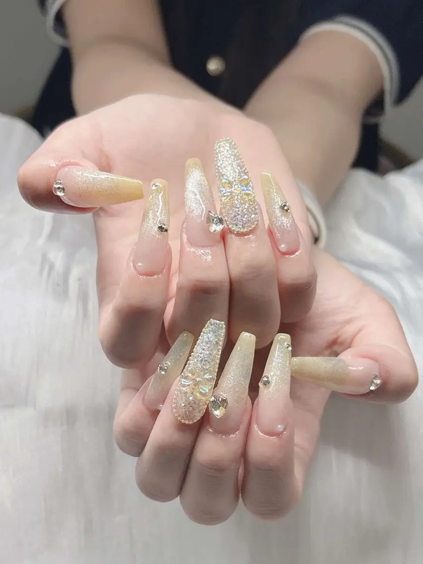 ネイル ハンドネイル Lee Nailsのネイルデザイン