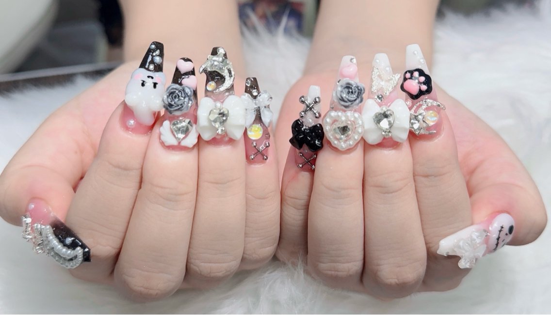 ネイル チークネイル 長さ出し フラッシュネイル フレンチネイル グラデーション ハンドネイル Lenie Nail Salonのネイルデザイン