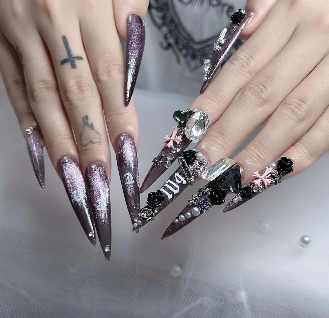 ネイル フレンチネイル ジェルネイル ハロウィン 韓国ネイル マグネットネイル ハンドネイル neco H.babynailのネイルデザイン