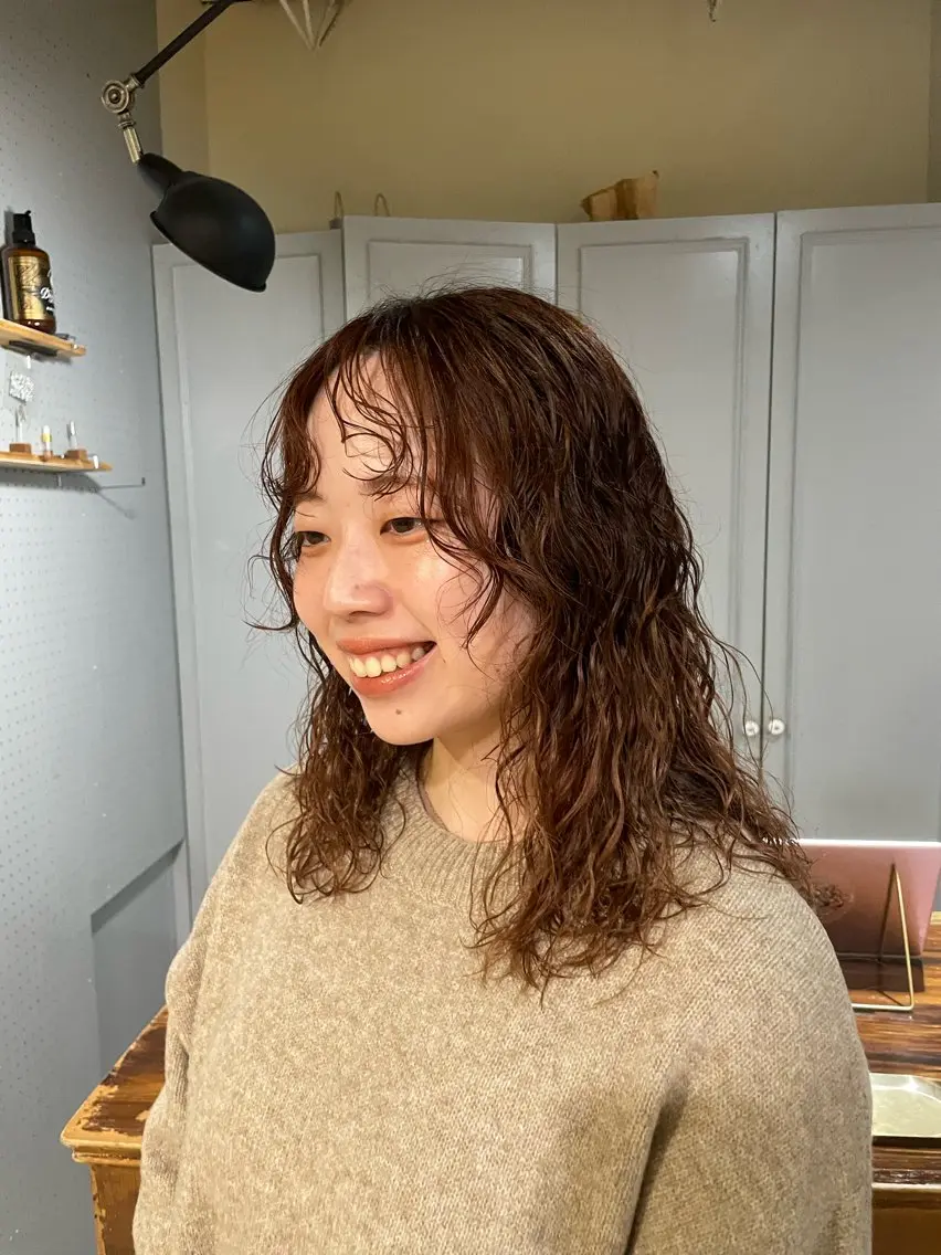 ミディアム パーマ カット パーマ 🤩噂のMr.髪ポジ ティブ®️yu🤩のヘアスタイル