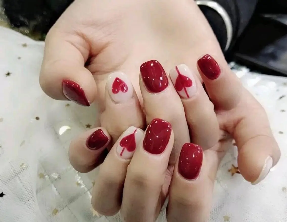 ネイル ハンドネイル Queens ciciのネイルデザイン